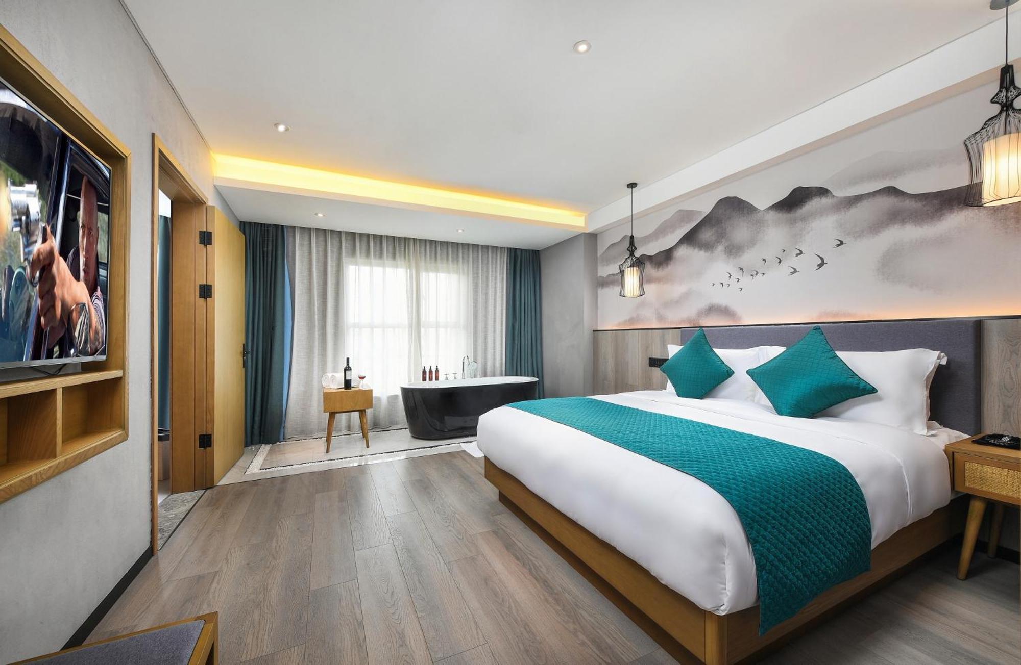 Mehood Lestie International Hotel Nancun Wanbo Metro Station Branch - Free Shuttle Bus To Canton Fair Complex During Canton Fair Period & Free Breakfast & Free Afternoon Tea & Free Midnight Snack & Free Vpn Internet Access Buitenkant foto