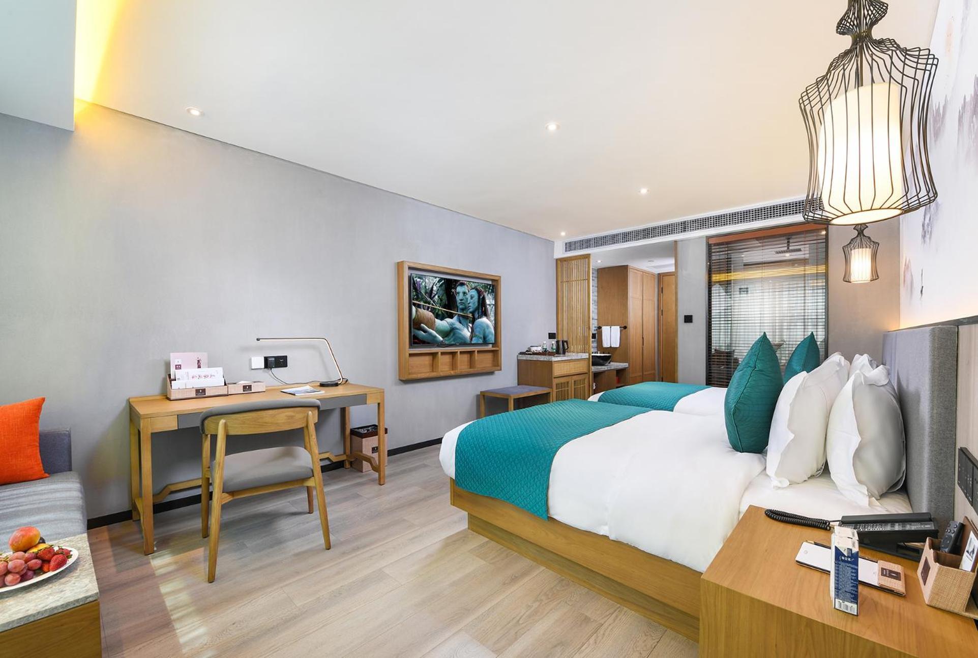 Mehood Lestie International Hotel Nancun Wanbo Metro Station Branch - Free Shuttle Bus To Canton Fair Complex During Canton Fair Period & Free Breakfast & Free Afternoon Tea & Free Midnight Snack & Free Vpn Internet Access Buitenkant foto