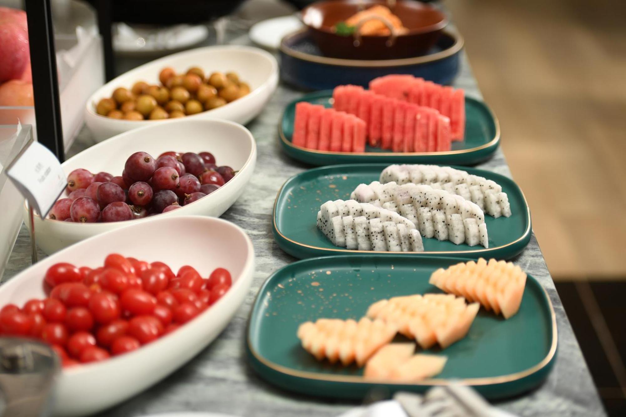 Mehood Lestie International Hotel Nancun Wanbo Metro Station Branch - Free Shuttle Bus To Canton Fair Complex During Canton Fair Period & Free Breakfast & Free Afternoon Tea & Free Midnight Snack & Free Vpn Internet Access Buitenkant foto